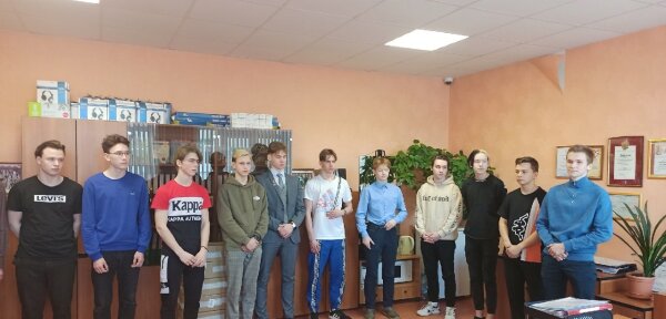 Вперед! К новым победам!