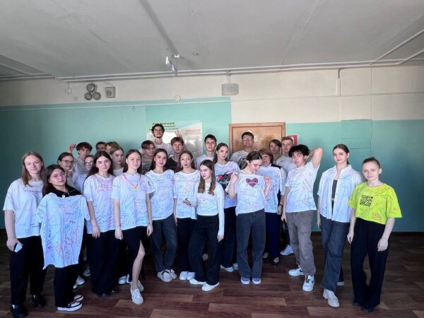 НАШИ ВЫПУСКНИКИ 🔔